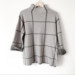 Tahari Sweater XS